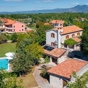 Villa Vacation House Ana, Nedeščina